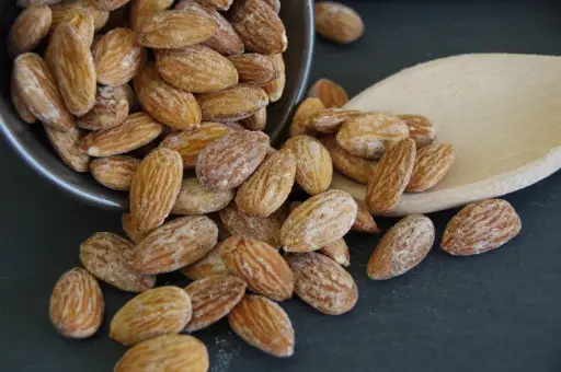 [EP5415] AMANDES COMPLETES SALEES 125G
